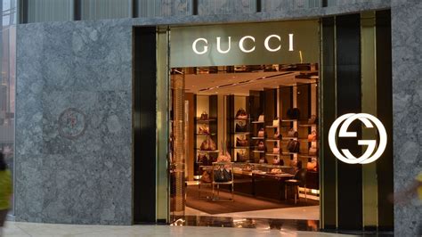 quanto guadagna una modella gucci|Lo stipendio di un commesso Gucci, ecco quanto guadagna.